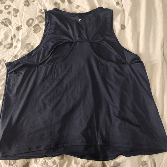 Lot of 4 Old Navy Active Tanks size 3x (24/26) - Picture 12 of 14